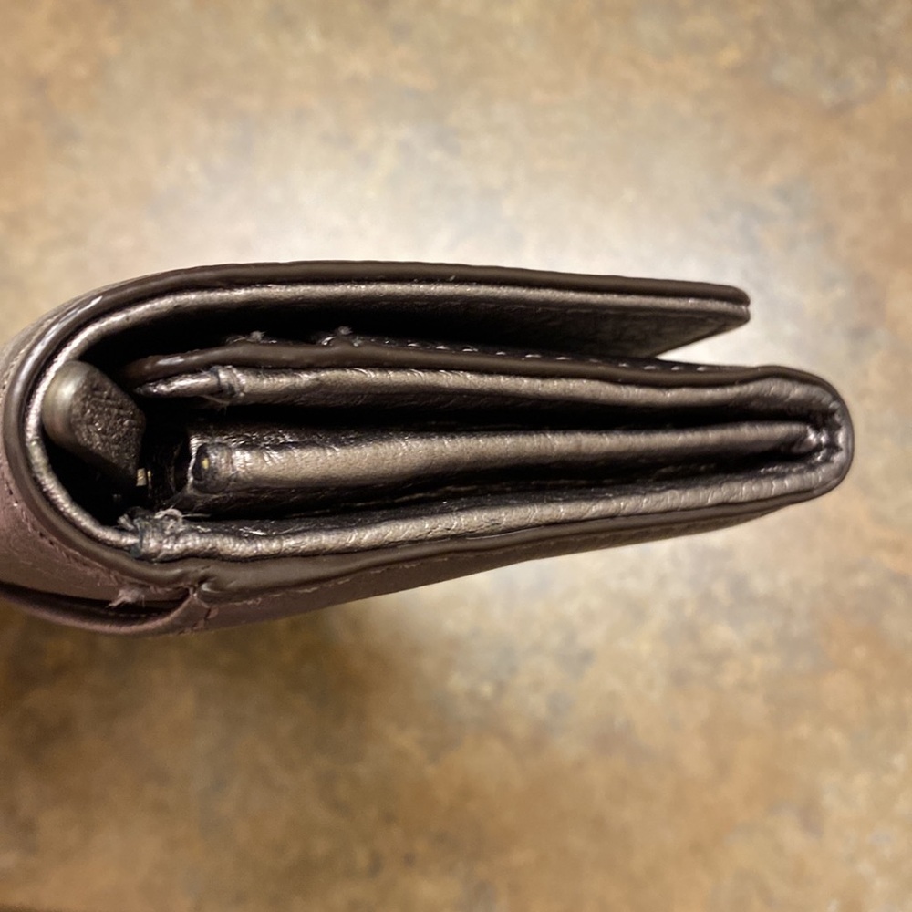 Michael Kors Wallet - Picture 4 of 16